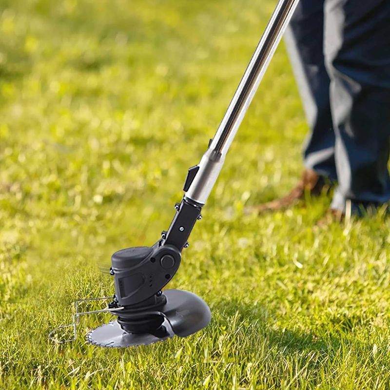 Débroussailleuse noire fiable pour entretenir les zones difficiles et les grands espaces